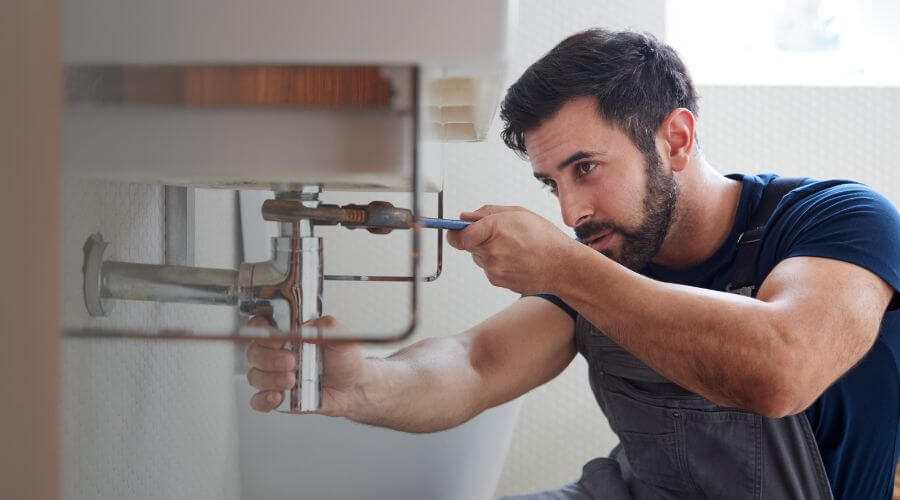 Professional clogged toilet repair in Meta, MO